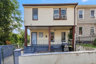11 N 5th St, Paterson, NJ 07522