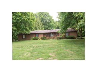 3527 E Wetzel Rd, Palmyra, IN 47164