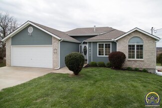 6197 Rock Creek Dr, Ozawkie, KS 66070
