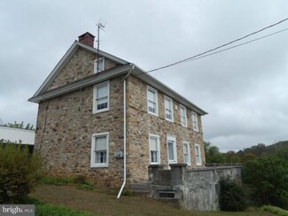 416 Sawmill Rd, Boyertown, PA 19512