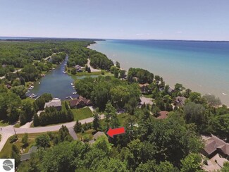 6433 E Harbor Dr, Elk Rapids, MI 49629