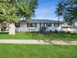 601 1st Ave, van Horne, IA 52346