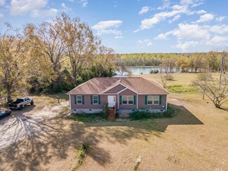 1811 Overbrook Rd, Kershaw, SC 29067