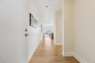222 West Ave Unit 2401, Austin, TX 78701