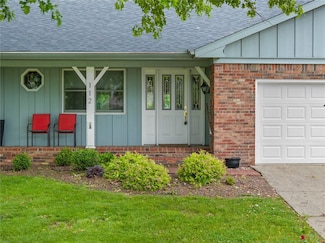 112 Allenwood Dr, Paris, IL 61944