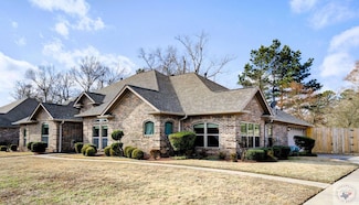 6601 Country Hills Dr, Texarkana, AR 71854