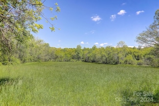 141 Livingston Rd, Fletcher, NC 28732