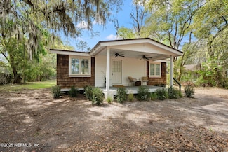 3520 Bessent Rd, Jacksonville, FL 32218