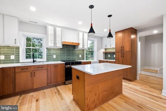 3373 S Stafford St Unit B2, Arlington, VA 22206