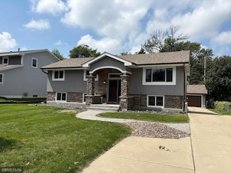 4521 Orchard Ave N, Robbinsdale, MN 55422