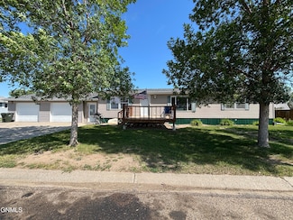 1212 Sunflower Ln, Hazen, ND 58545