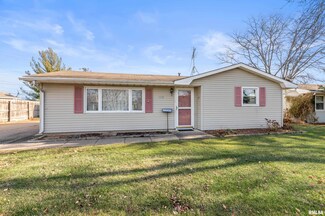 2311 11th St, Silvis, IL 61282