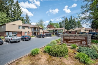 39501 Evans St, Sandy, OR 97055