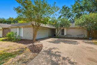 15611 Meadow Village Dr, Houston, TX 77095