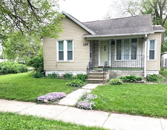 324 Sumner St, Waterloo, IA 50703