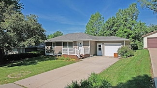 605 Terrace Hill Dr, Corning, IA 50841