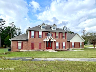 391 Lake David Dr, Picayune, MS 39466