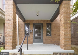 36 W Evergreen Ave, Philadelphia, PA 19118