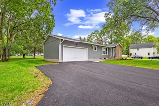106 Hollywood Ave, Somerset, NJ 08873