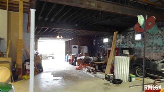 1119 SW Adams St, Peoria, IL 61602
