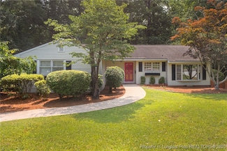 130 S Churchill Dr, Fayetteville, NC 28303