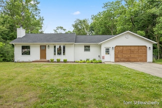 4372 Hunsberger Ave NE, Grand Rapids, MI 49525
