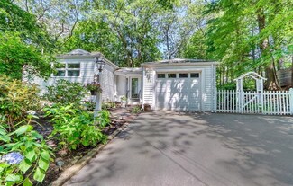 55 Pilgrim Rd, Melrose, MA 02176