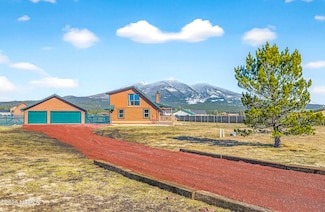 8570 W Suzette Ln, Flagstaff, AZ 86001