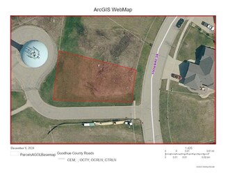 914 Snowbird Dr, Red Wing, MN 55066