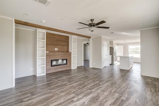 4417 County Road 423, Grandview, TX 76050