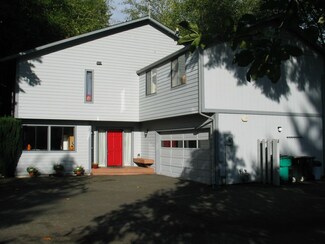 2411 28th Ave SE, Olympia, WA 98501