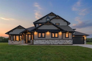 13507 Woodland Ranch Dr, Lone Jack, MO 64086