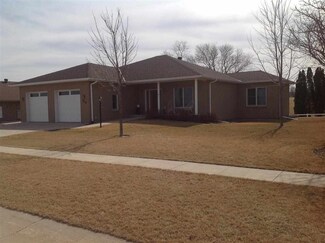 305 Somerset Ct, Nashua, IA 50658