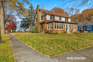 1972 Miner Ave, Muskegon, MI 49441