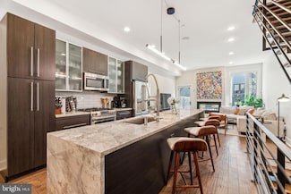 1211 1/2 Day St, Philadelphia, PA 19125