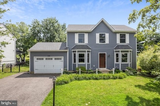 1006 Morgan Ln, Perkasie, PA 18944