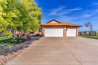 1237 N Stratton Dr, Pueblo, CO 81007