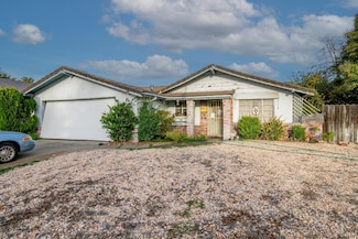 301 Plum St, Vacaville, CA 95688