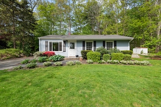 451 Cow Hill Rd, Mystic, CT 06355