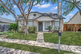808 Fern Meadow Dr, Universal City, TX 78148