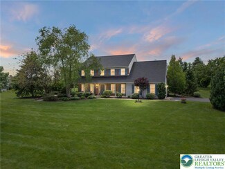 3840 E View Dr, Orefield, PA 18069