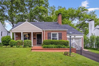 979 Glenmoor Ave, Saint Louis, MO 63122