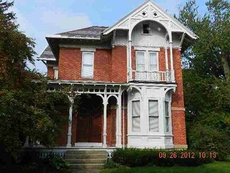 1003 N Main St, Bourbon, IN 46504