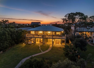 11918 Florida 24, Cedar Key, FL 32625