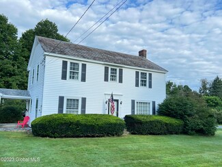 15 Division St, Cambridge, NY 12816