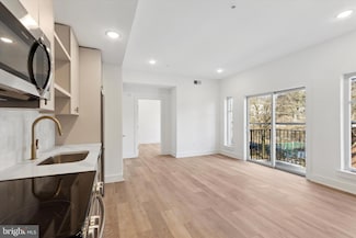 367 W Hortter St Unit 203, Philadelphia, PA 19119