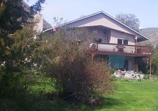 10 Brownlee Rd, Horseshoe Bend, ID 83629