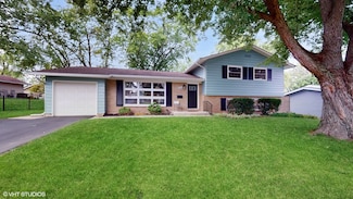6532 Winston Dr, Woodridge, IL 60517