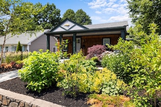23 Puritan Rd, Marblehead, MA 01945