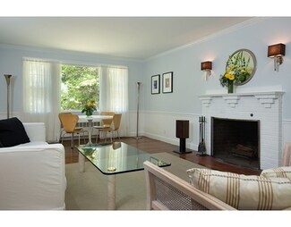 16 Old Marlboro Rd, Concord, MA 01742